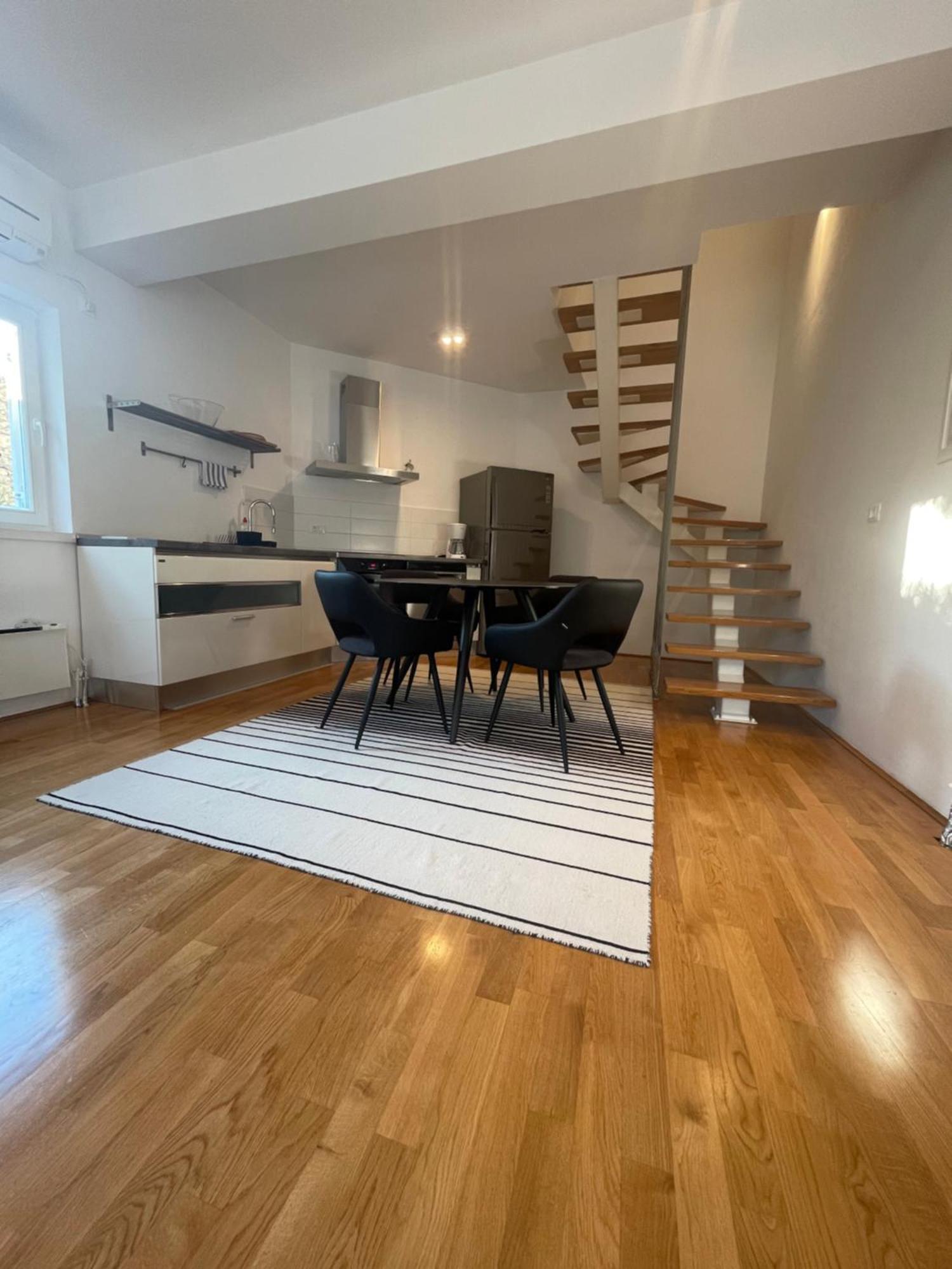 Apartments Mali Ivo Nin Extérieur photo