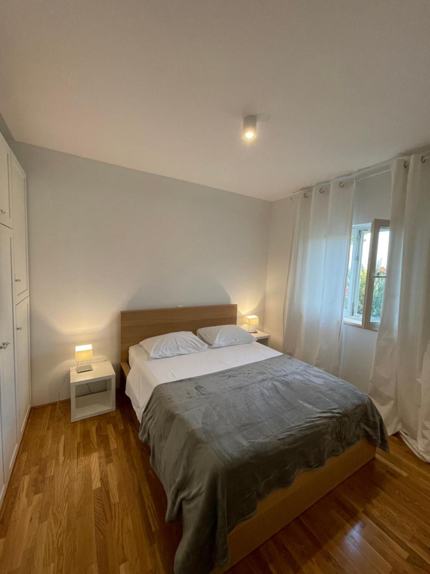 Apartments Mali Ivo Nin Extérieur photo